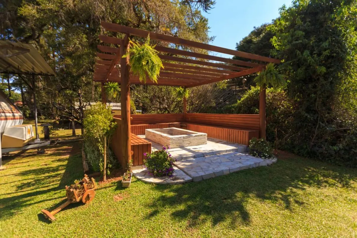 Landscapers in Miami